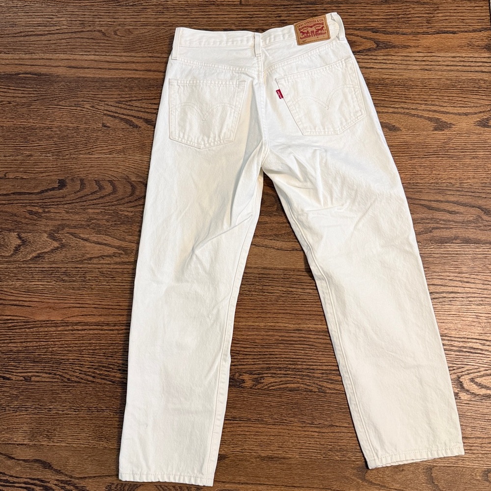 Levi’s 501 Crop in Ecru - Picture 4 of 4